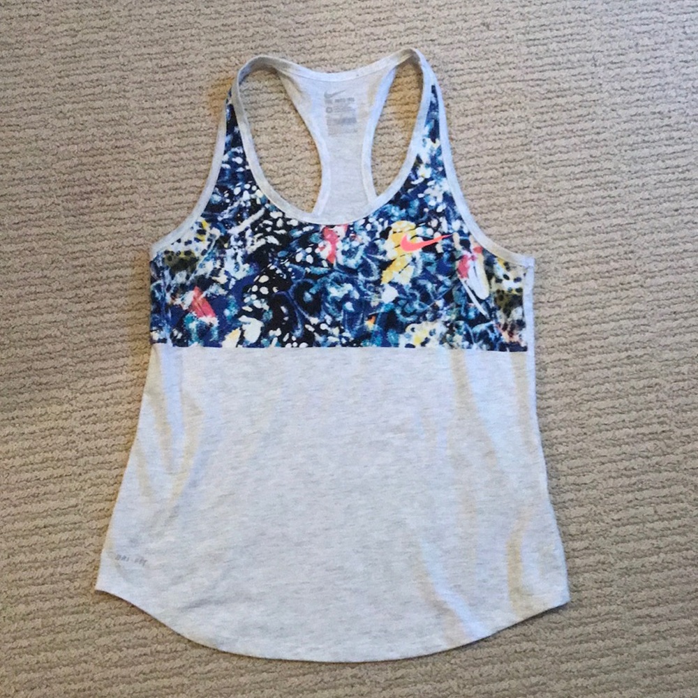 Nike dri-fit tank medium